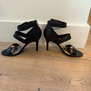 Impo Black Python Snake Print Zip Back Strappy Heels Sz 8 Classic Punk Goth